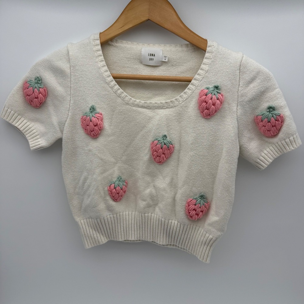 Luna Ivy Strawberry 3D Applique Crop Sweater Top Cream Pink Size M Coquette